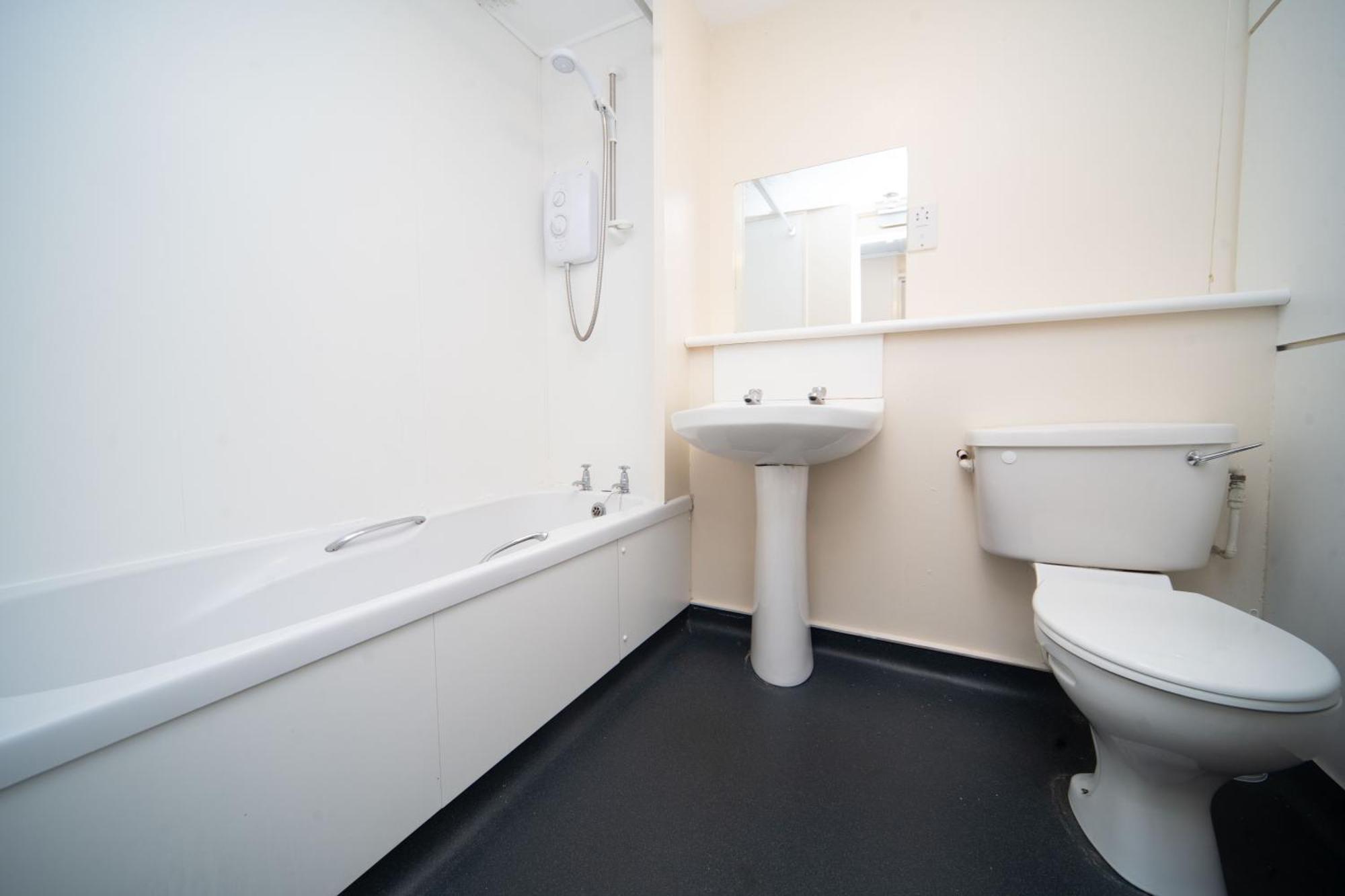 Joivy Budget 4,5 And 6 Bed Private Flats, In Historic Old Town (Adults Only) Edimburgo Esterno foto