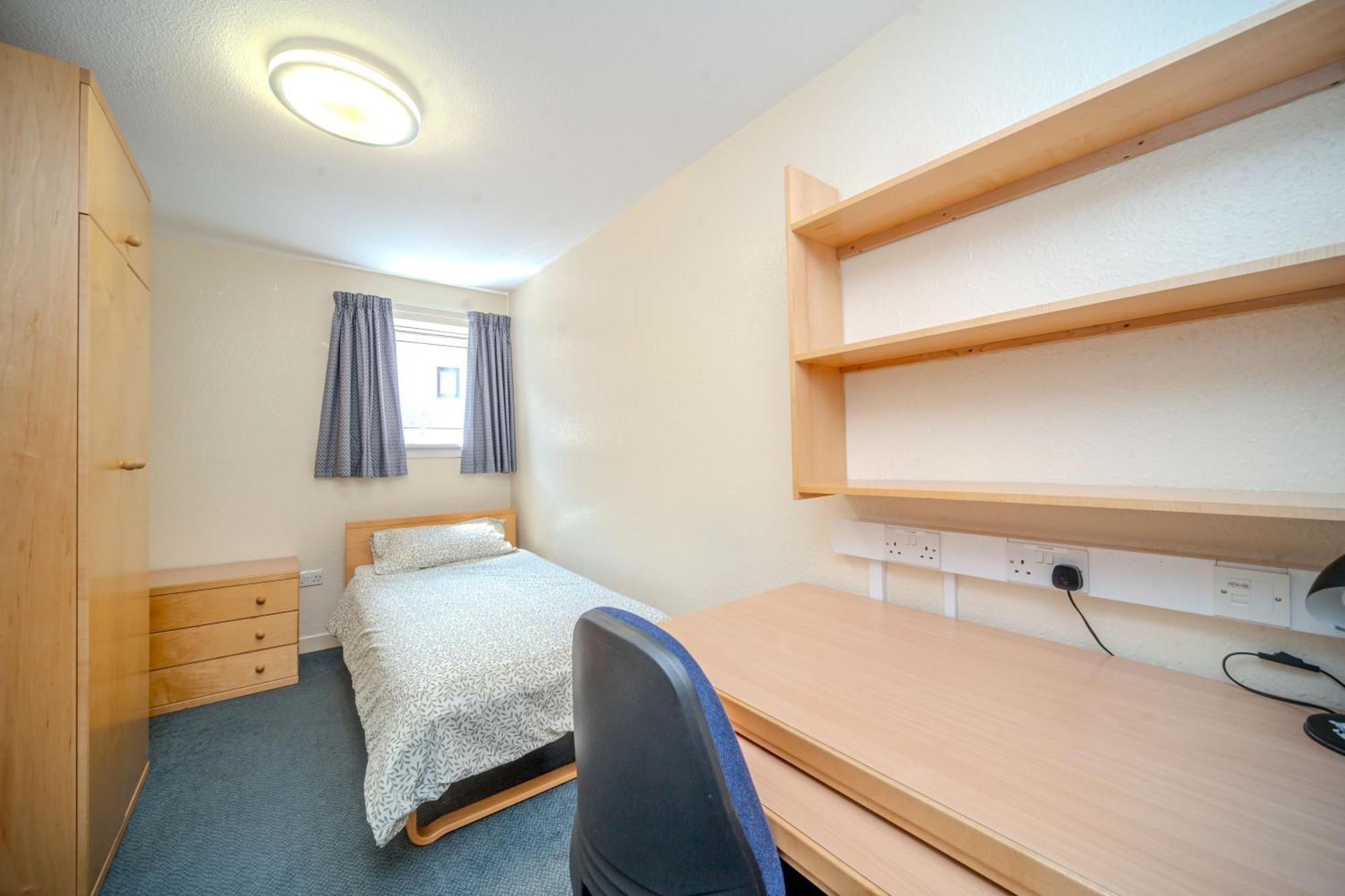 Joivy Budget 4,5 And 6 Bed Private Flats, In Historic Old Town (Adults Only) Edimburgo Esterno foto